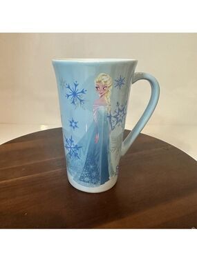 Disney Frozen Elsa Tall Ceramic Coffee Mug – Blue Snowflake Princess – 14oz 2013